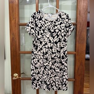 J. Jill Black and Cream Floral Short Sleeve Dress - Medium Petite